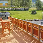 4 Bedroom Cozy In