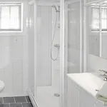 4 Bedroom Cozy In Сasa de vacaciones Hundeidvik