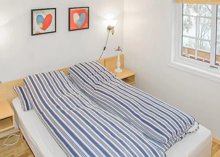 Vakantiehuis 4 Bedroom Beautiful In